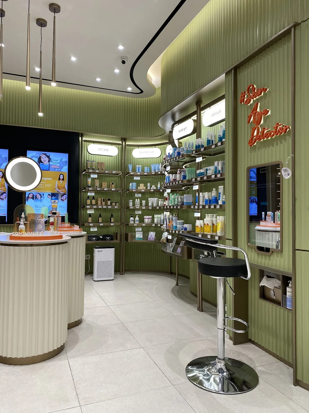 Foto fasilitas Erha Apothecary Epicentrum Lombok
